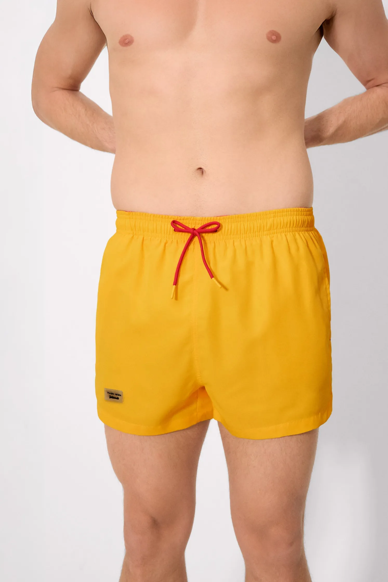 Bañador corto básico amarillo Sockarrats