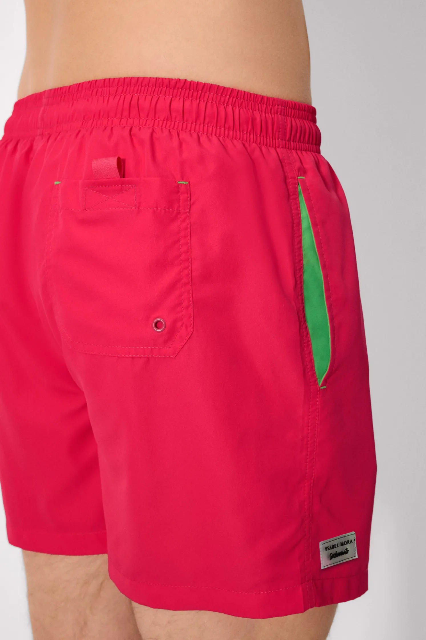 Bañador medio básico fucsia Sockarrats