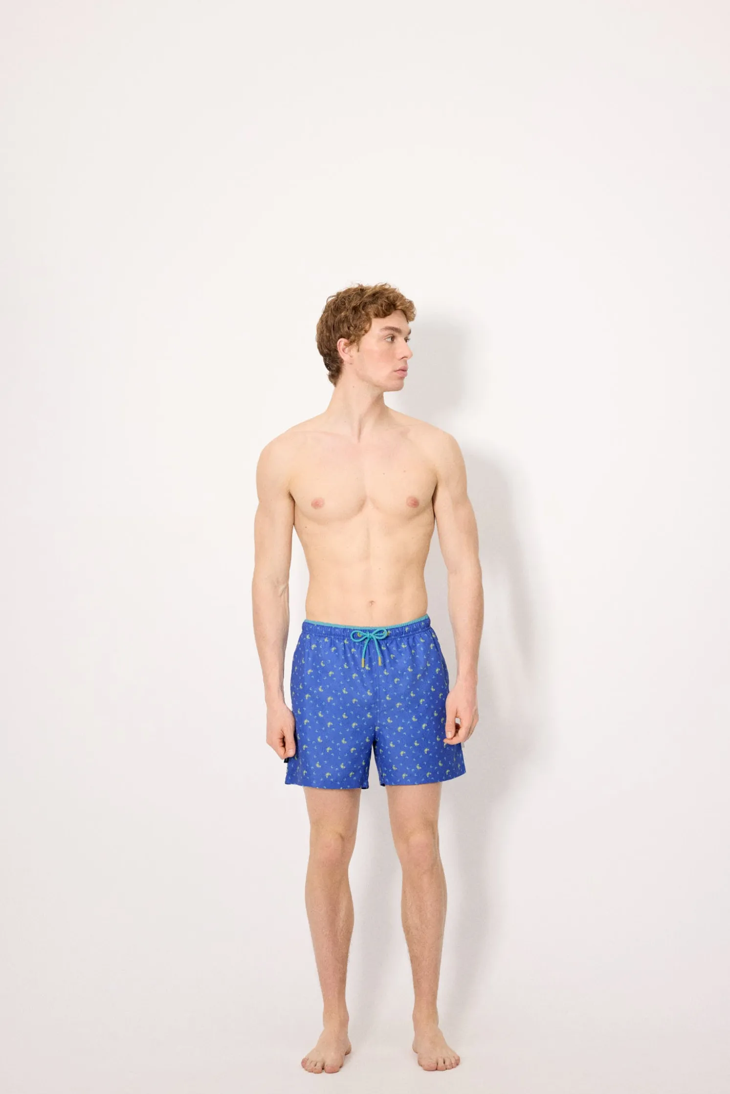 Bañador medio estampado cangrejos azul