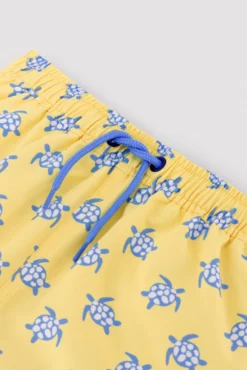 Bañador niño corto estampado tortugas amarillo