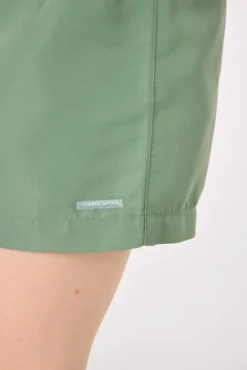Bañador niño corto liso verde