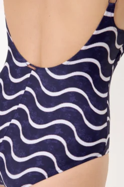 Bañador reductor estampado ondas marino copa C