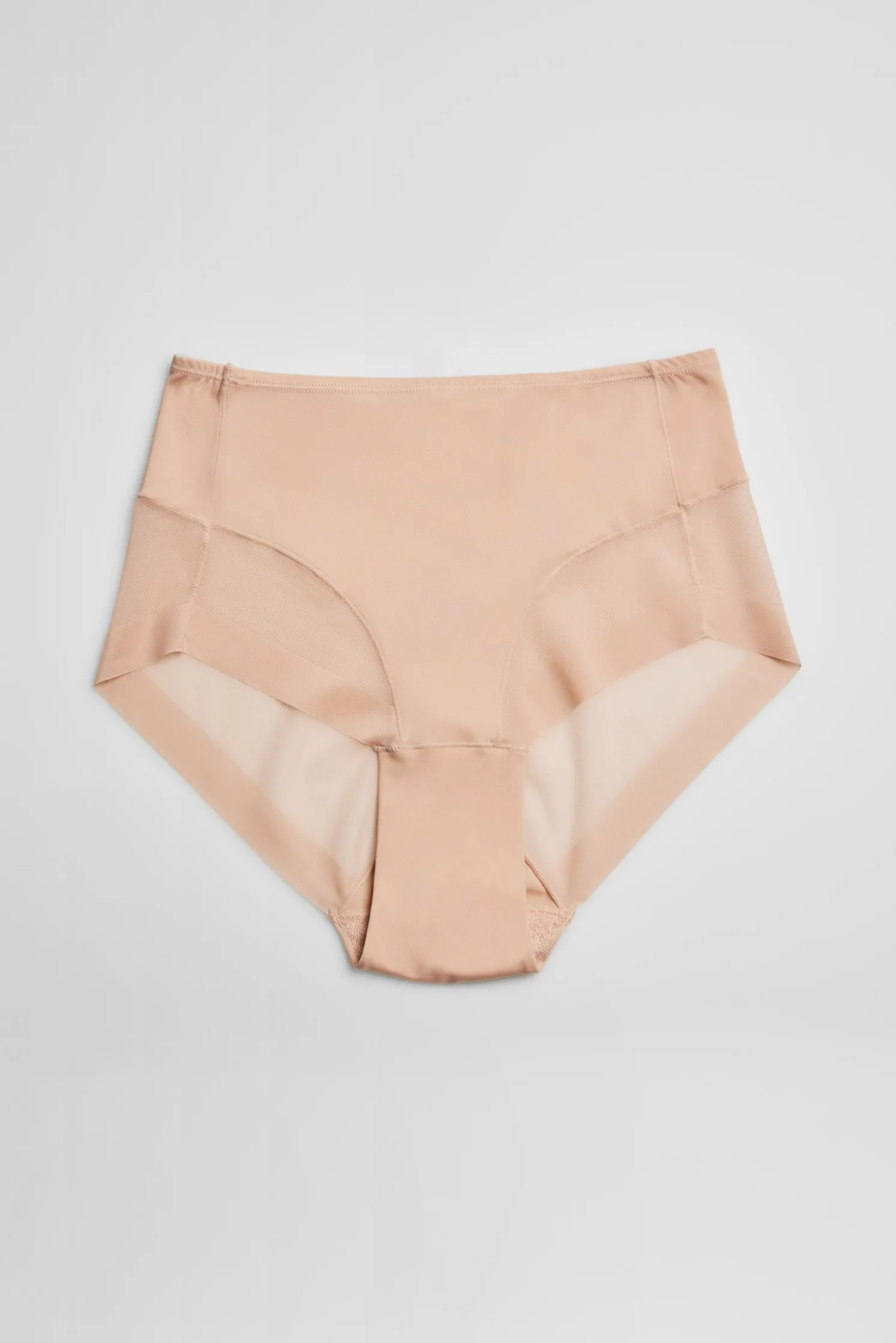 Braga alta de tul nude