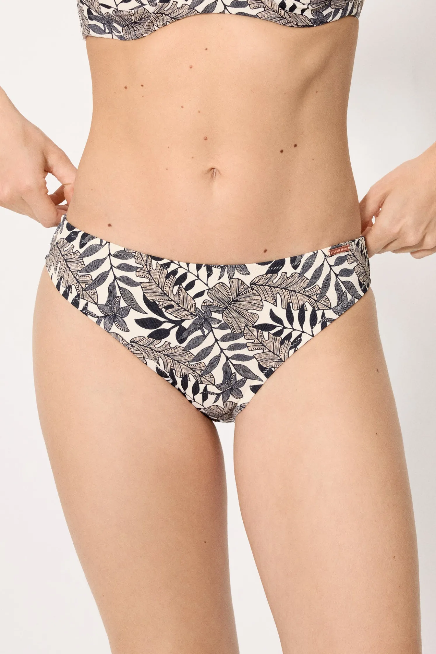 Braga bikini hojas micropiqué negro