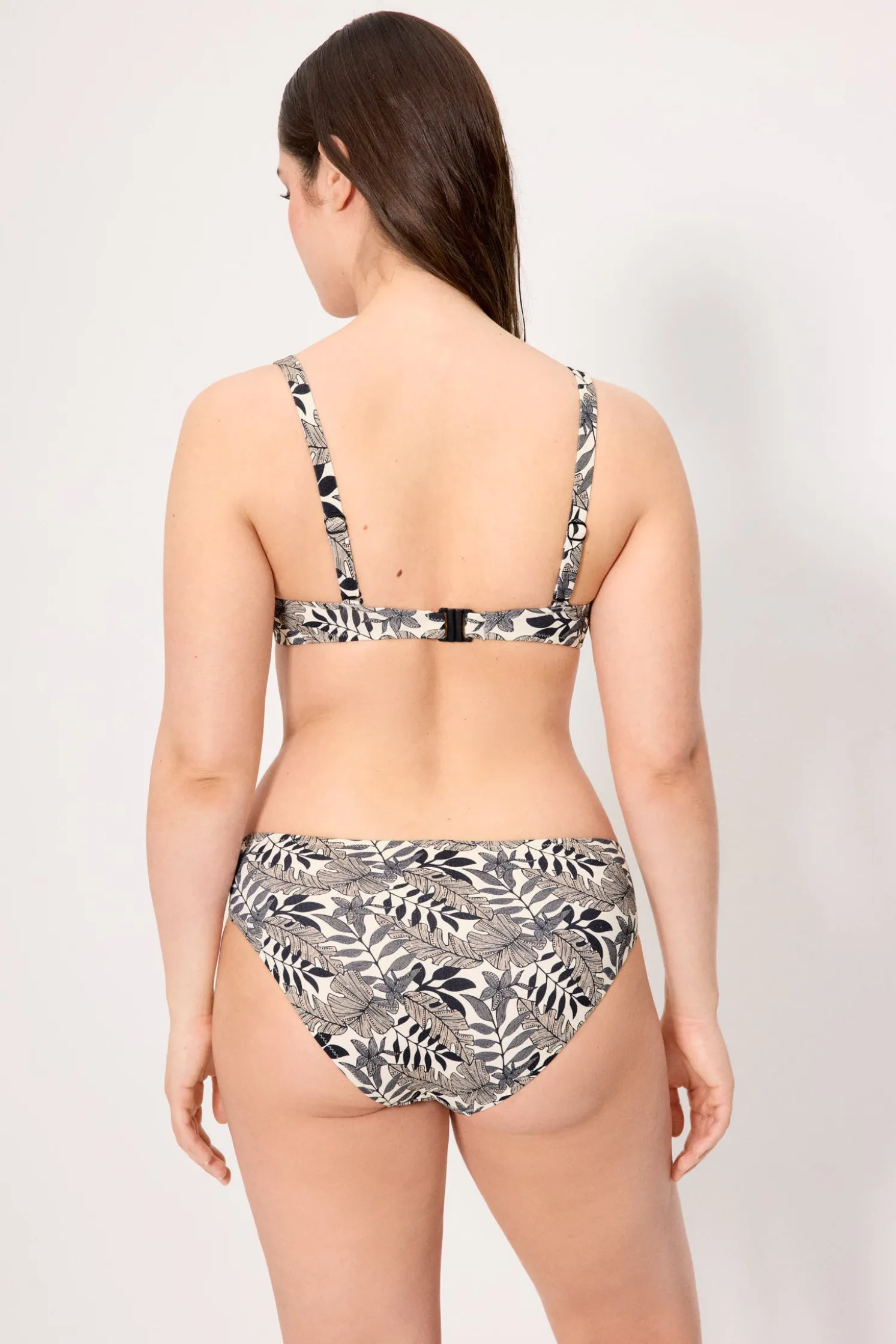 Braga bikini midi hojas micropiqué negro