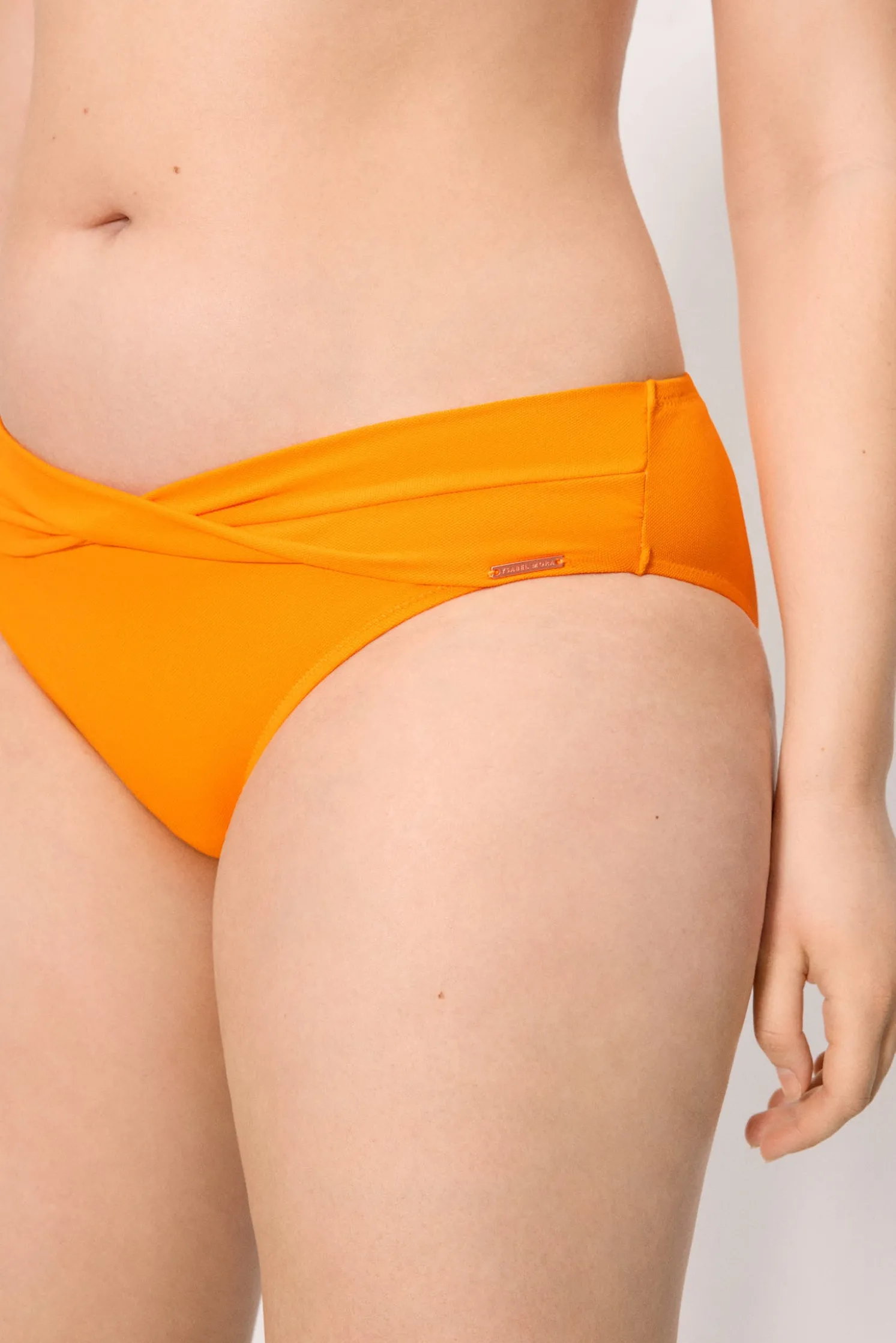 Braga bikini midi micropiqué naranja