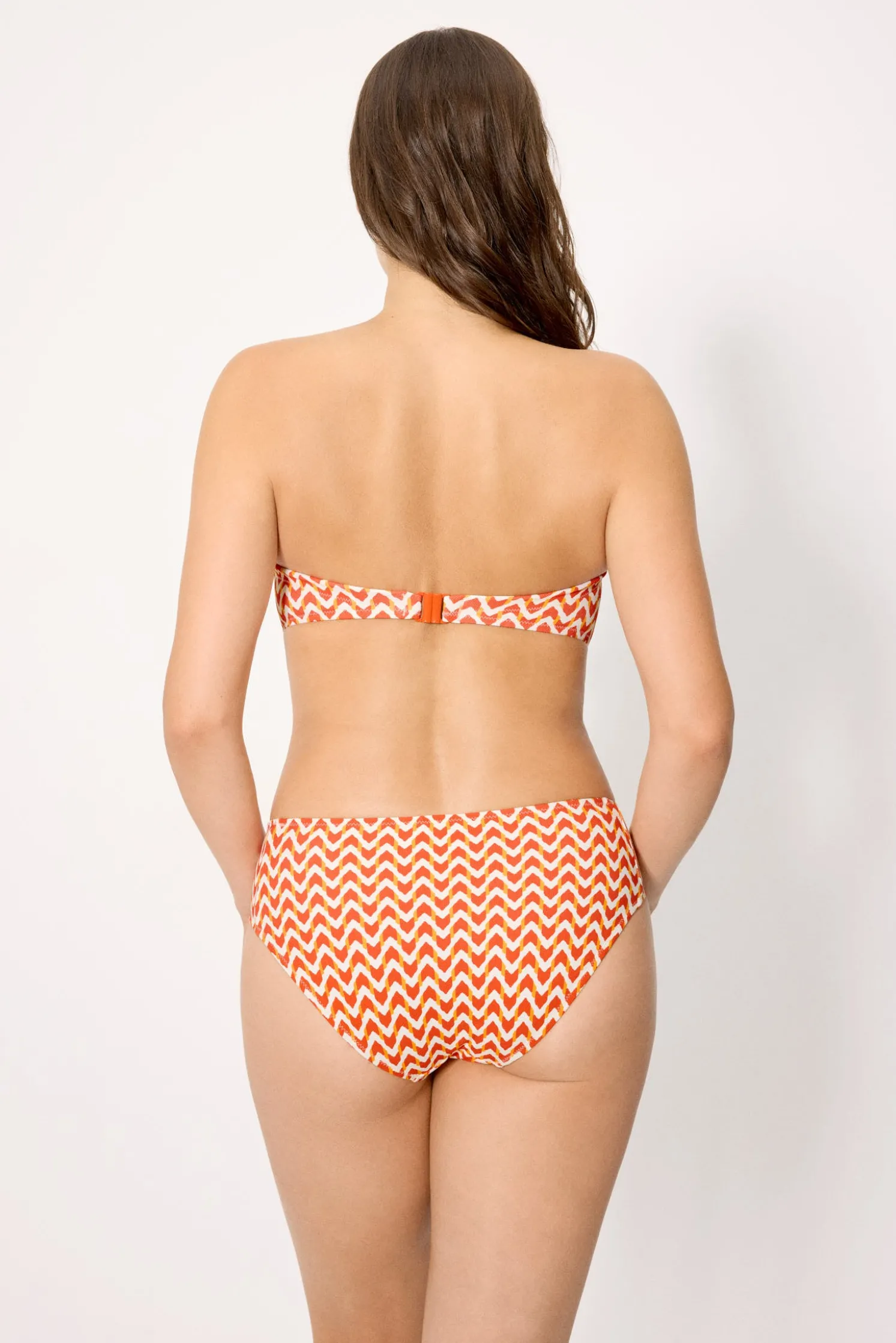 Braga bikini moldeadora midi micropiqué estampada coral