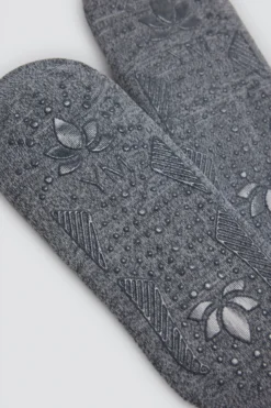 Calcetines antideslizantes para Yoga y Pilates gris