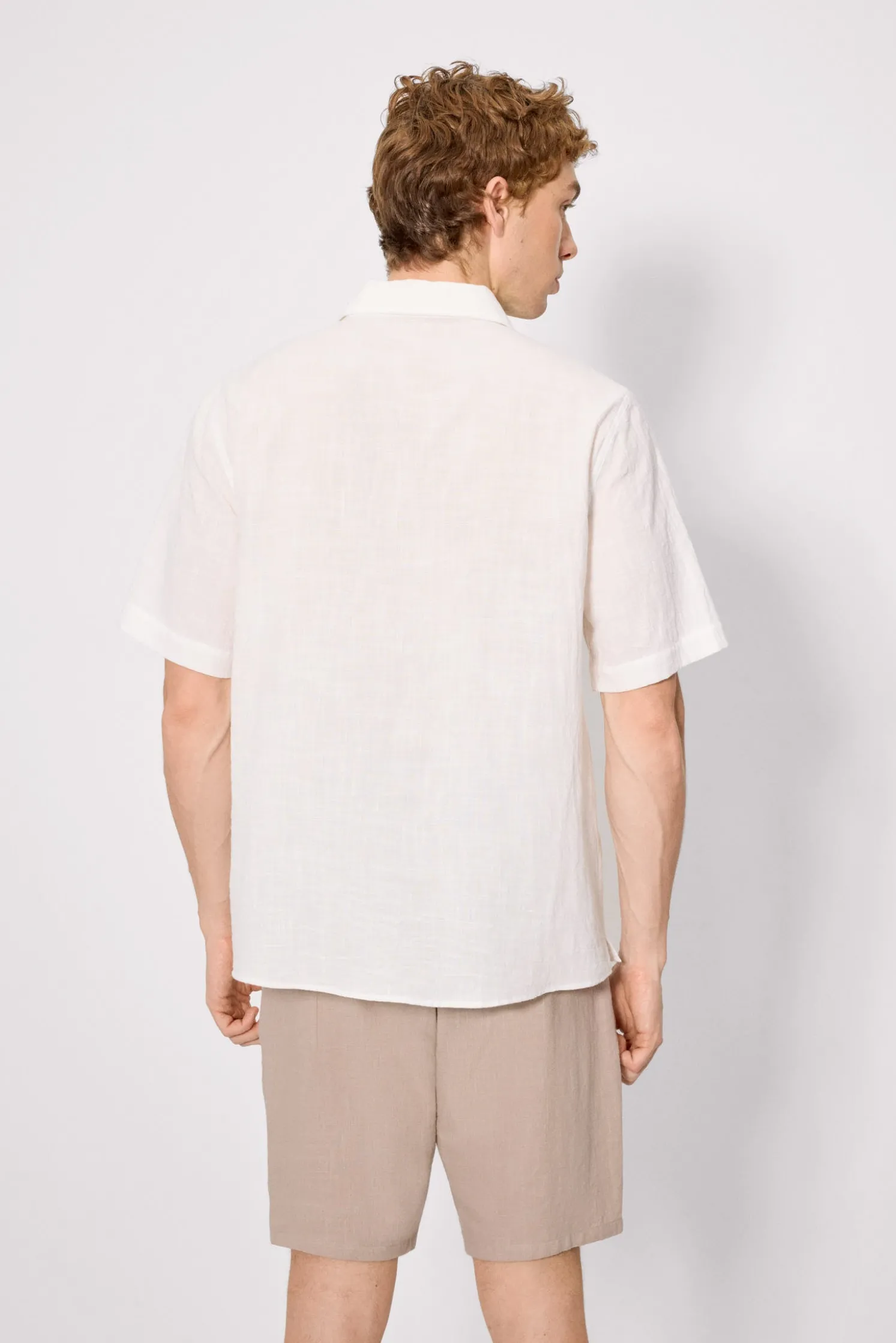 Camisa manga corta abotonada algodón blanco