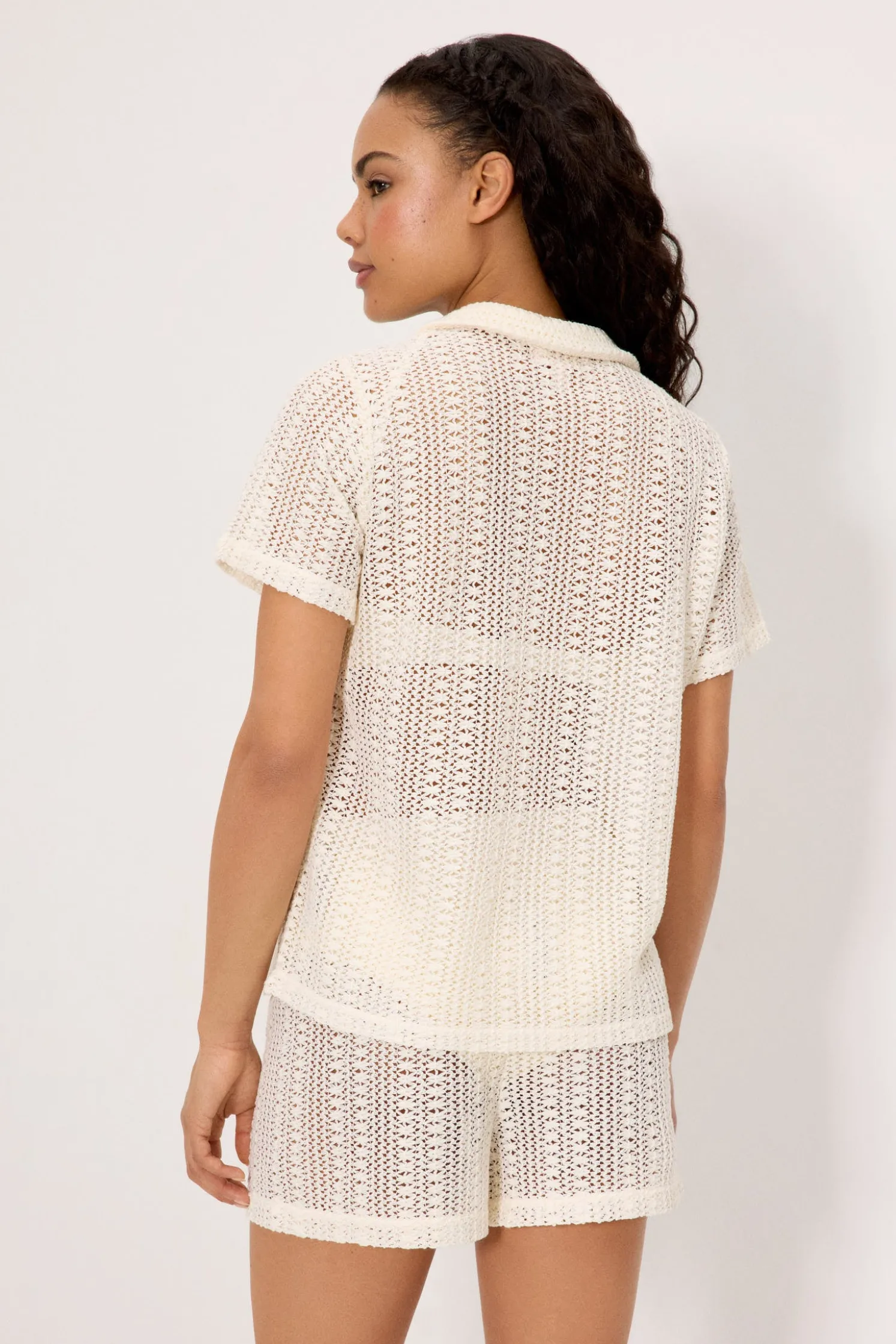 Camisa manga corta calada marfil