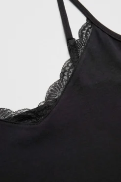 Camiseta lencera tirante fino algodón negro