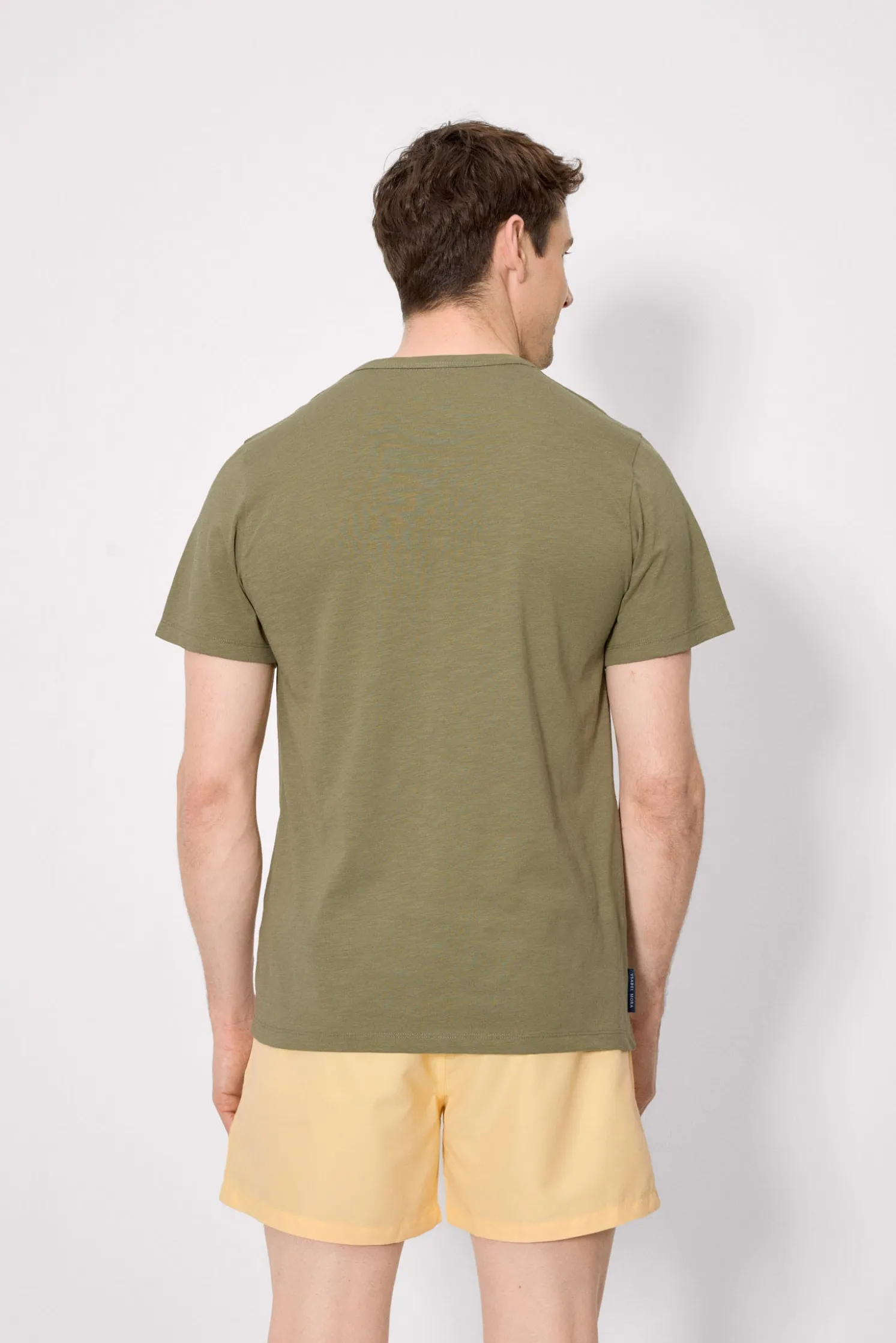 Camiseta manga corta básica cuello panadero verde