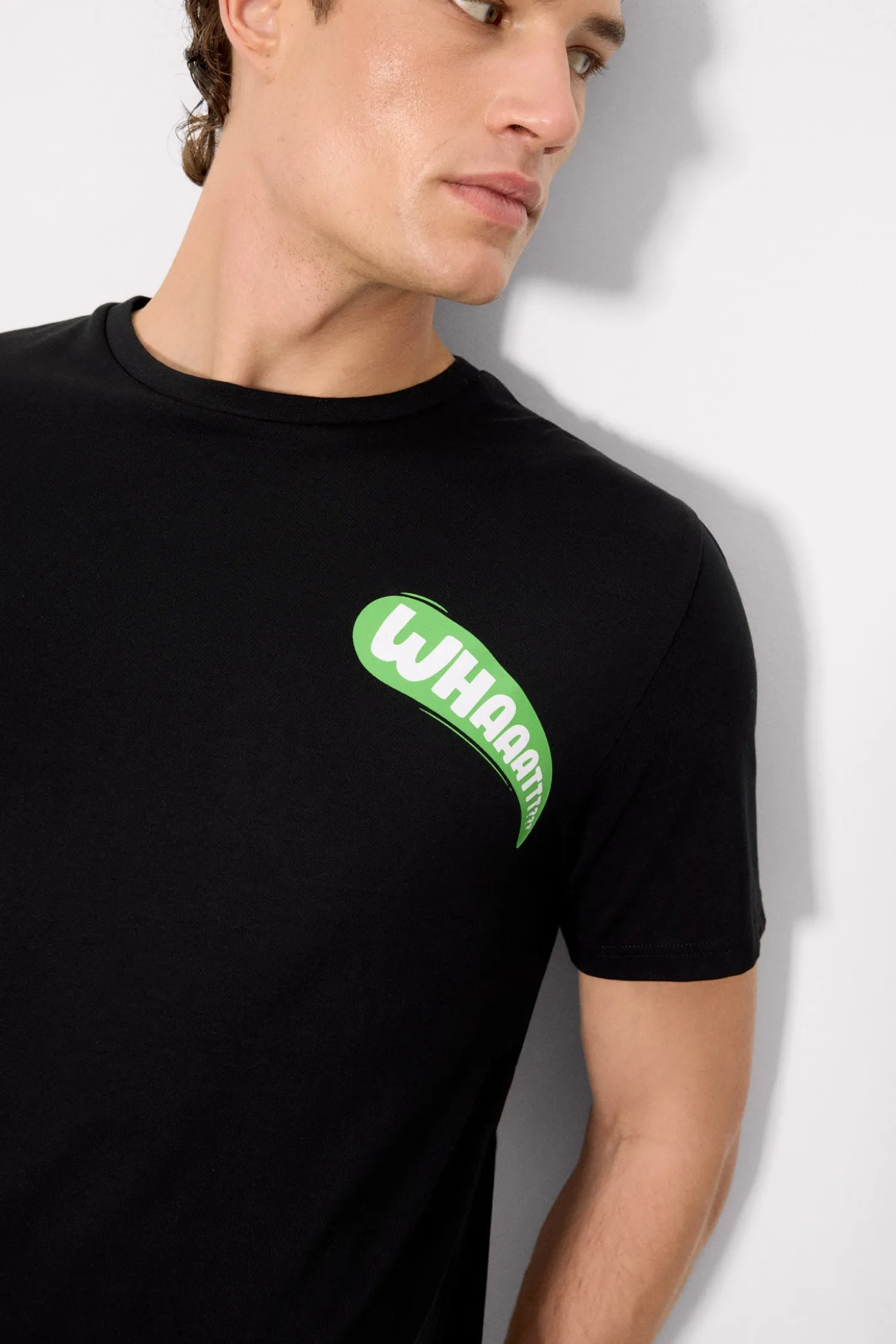 Camiseta manga corta estampado monstruos negro