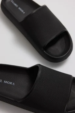 Chanclas de playa antideslizantes ligeras extra comfort negro