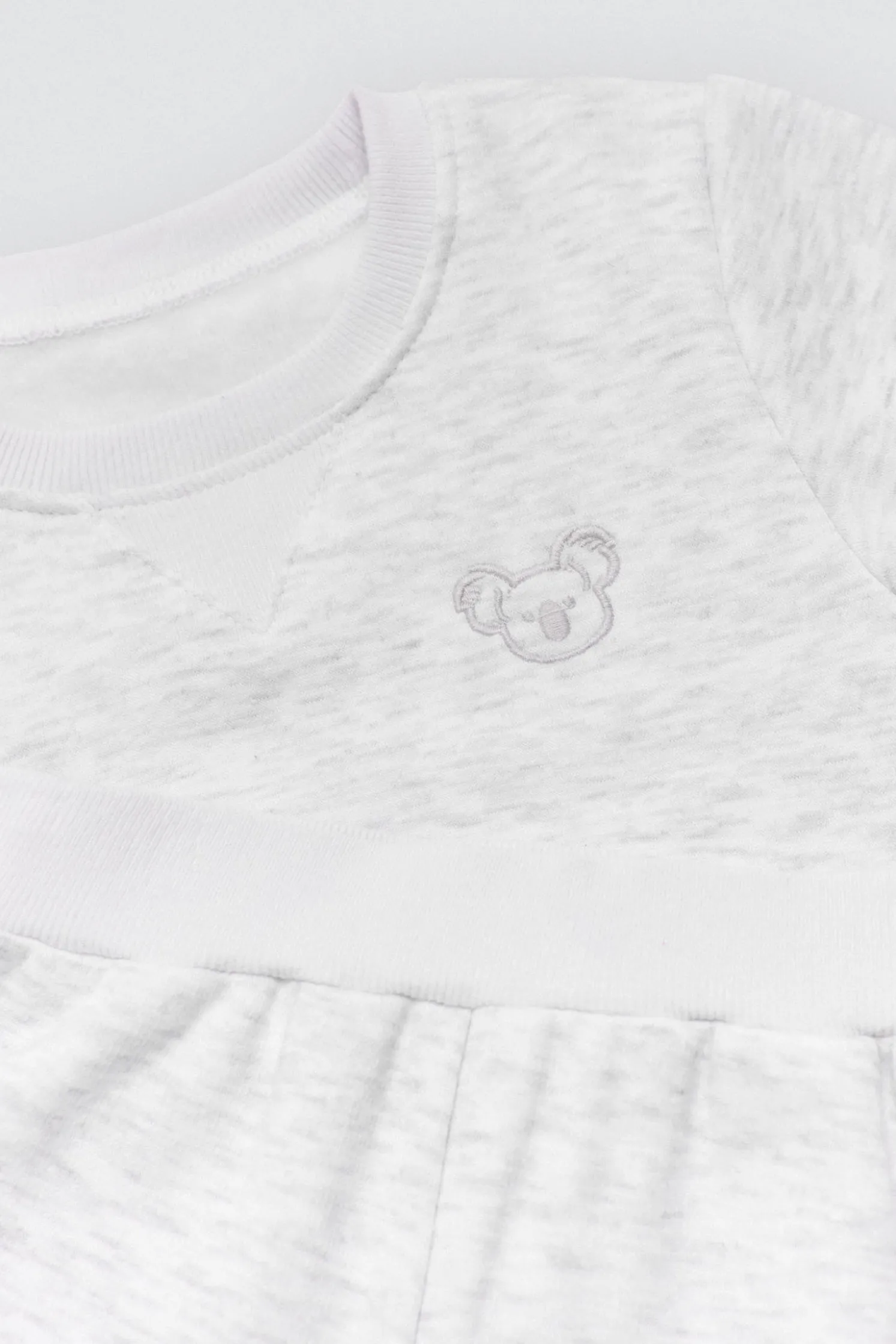 Conjunto bebé básico sudadera y jogger gris