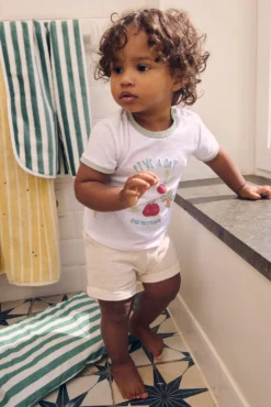 Conjunto bebé verano camiseta y pantalón corto