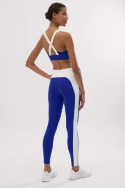 Leggings deportivos largos efecto push-up azul con franja en contraste