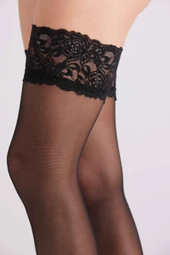 Medias con liga 20 denier negro