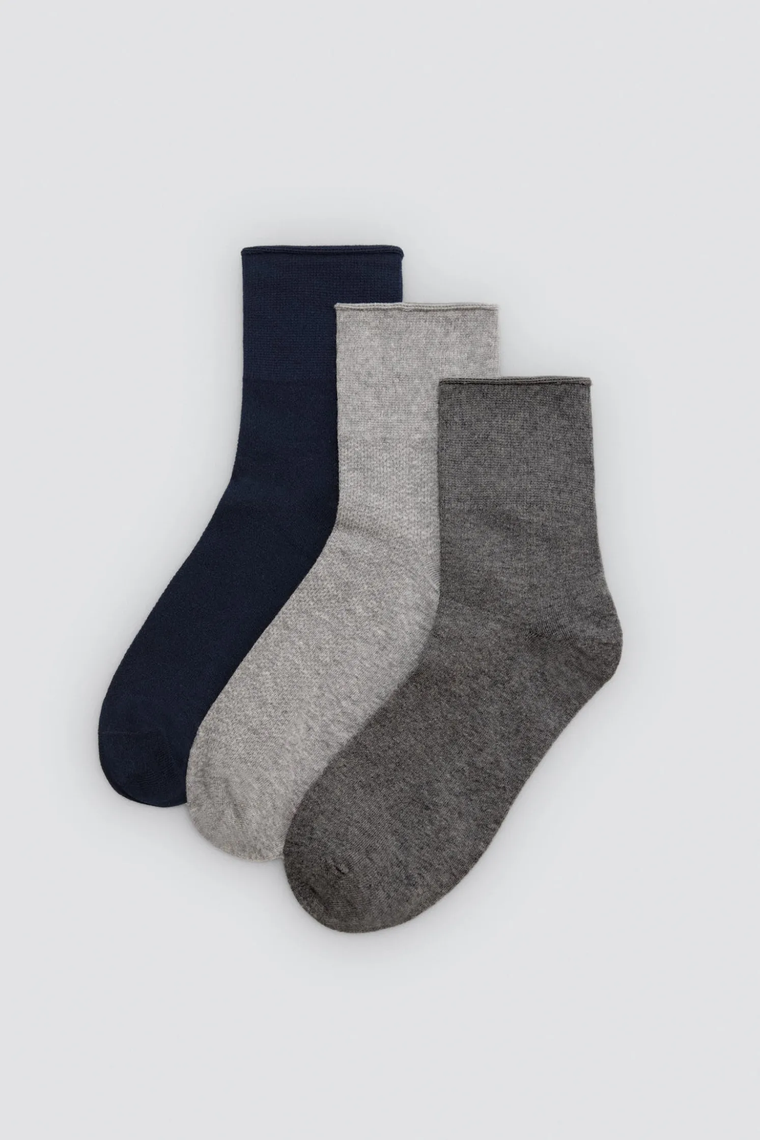 Pack de 3 calcetines transpirables básicos colores oscuros