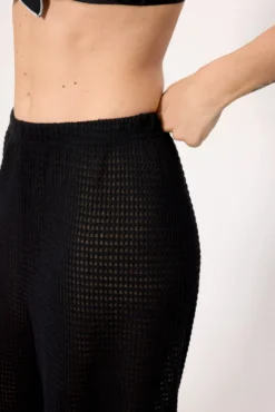 Pantalón largo calado negro