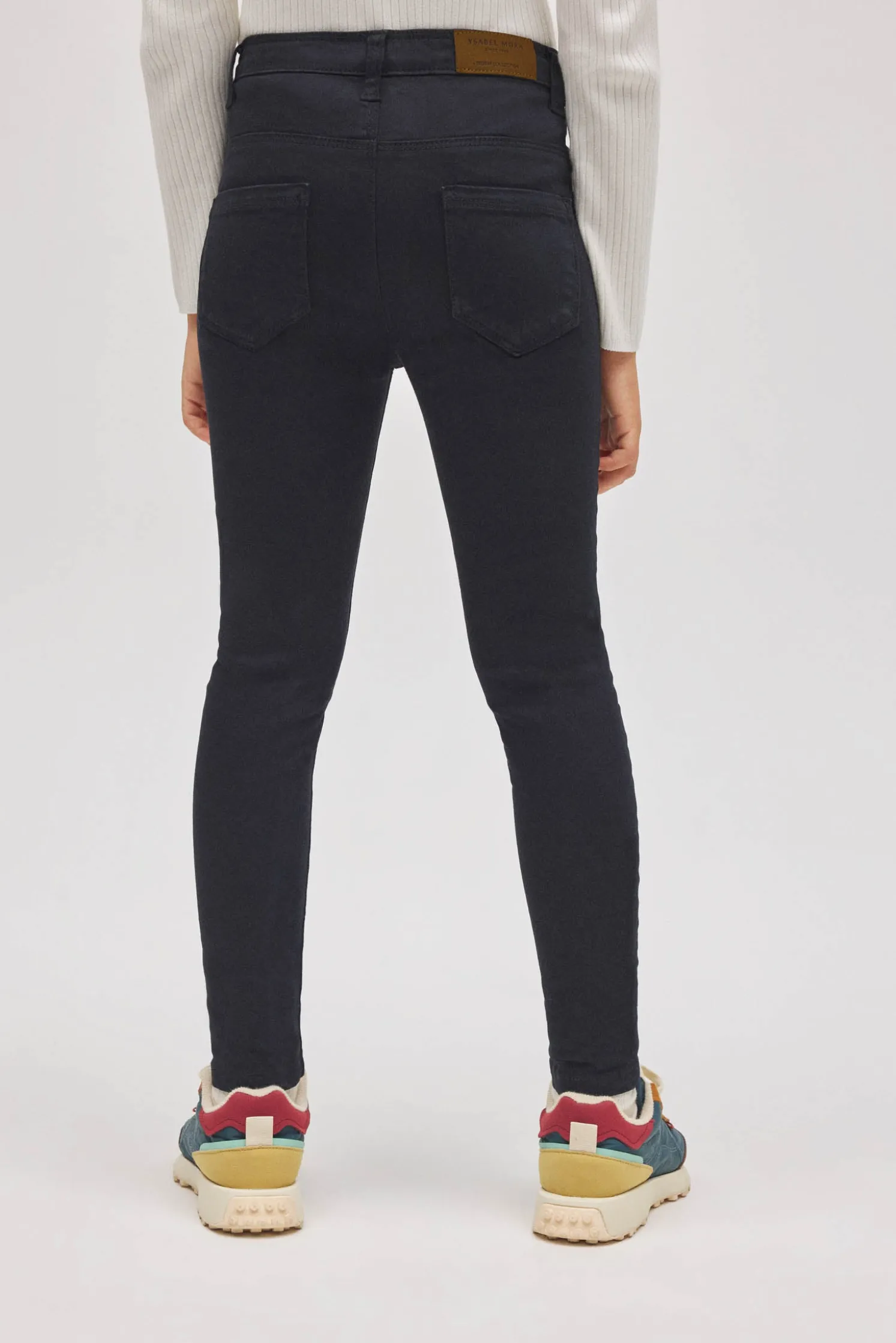 Pantalón niña vaquero pitillo negro
