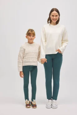 Pantalón niña vaquero pitillo verde botella
