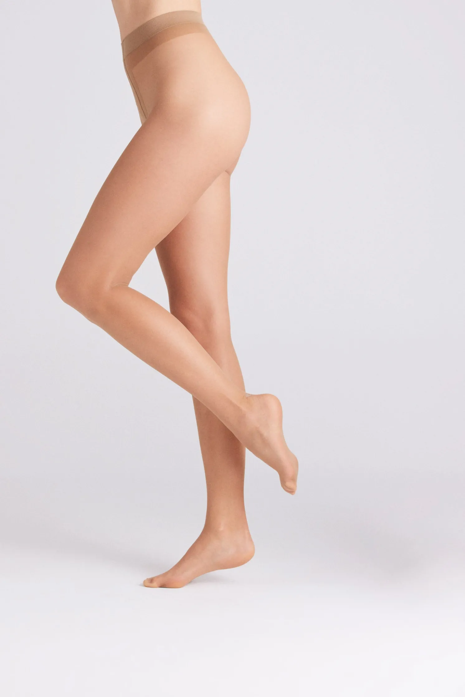 Panty irrompible 8 denier marrón