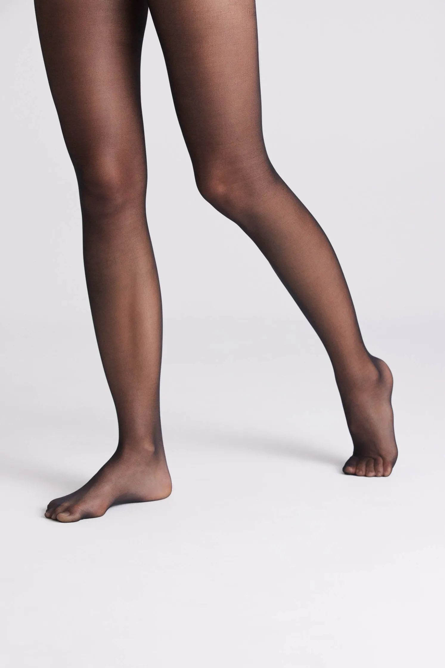 Panty puntera invisible 20 denier negro
