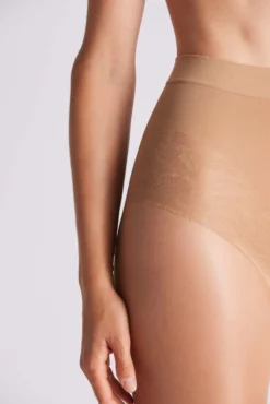 Panty reductor 40 denier beige