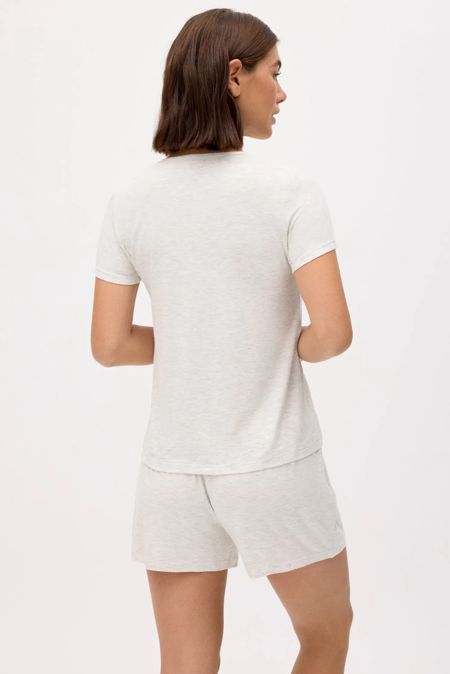 Pijama ligero camiseta manga corta y pantalón corto gris