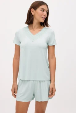 Pijama ligero camiseta manga corta y pantalón corto verde