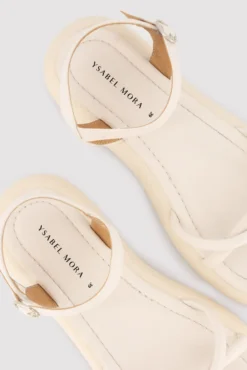 Sandalias casual marfil