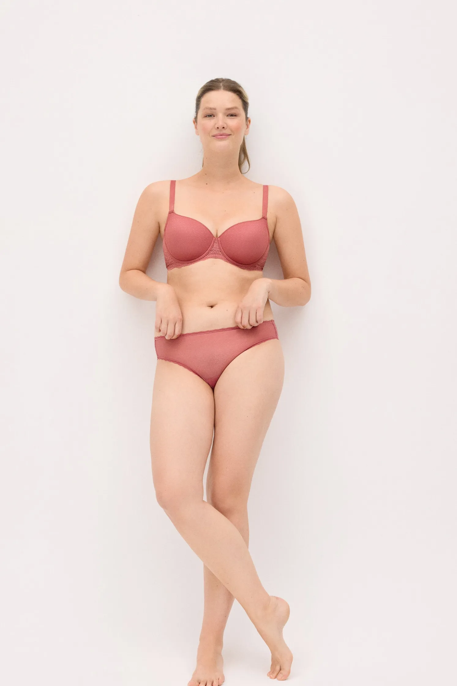 Sujetador capacidad con aro con relleno plumeti rosa