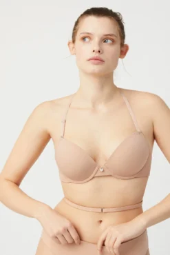 Sujetador escote espalda nude