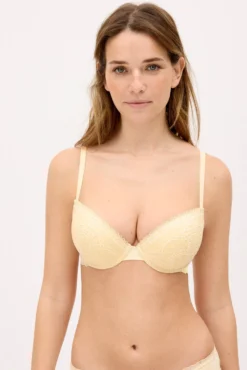 Sujetador push-up con encaje amarillo