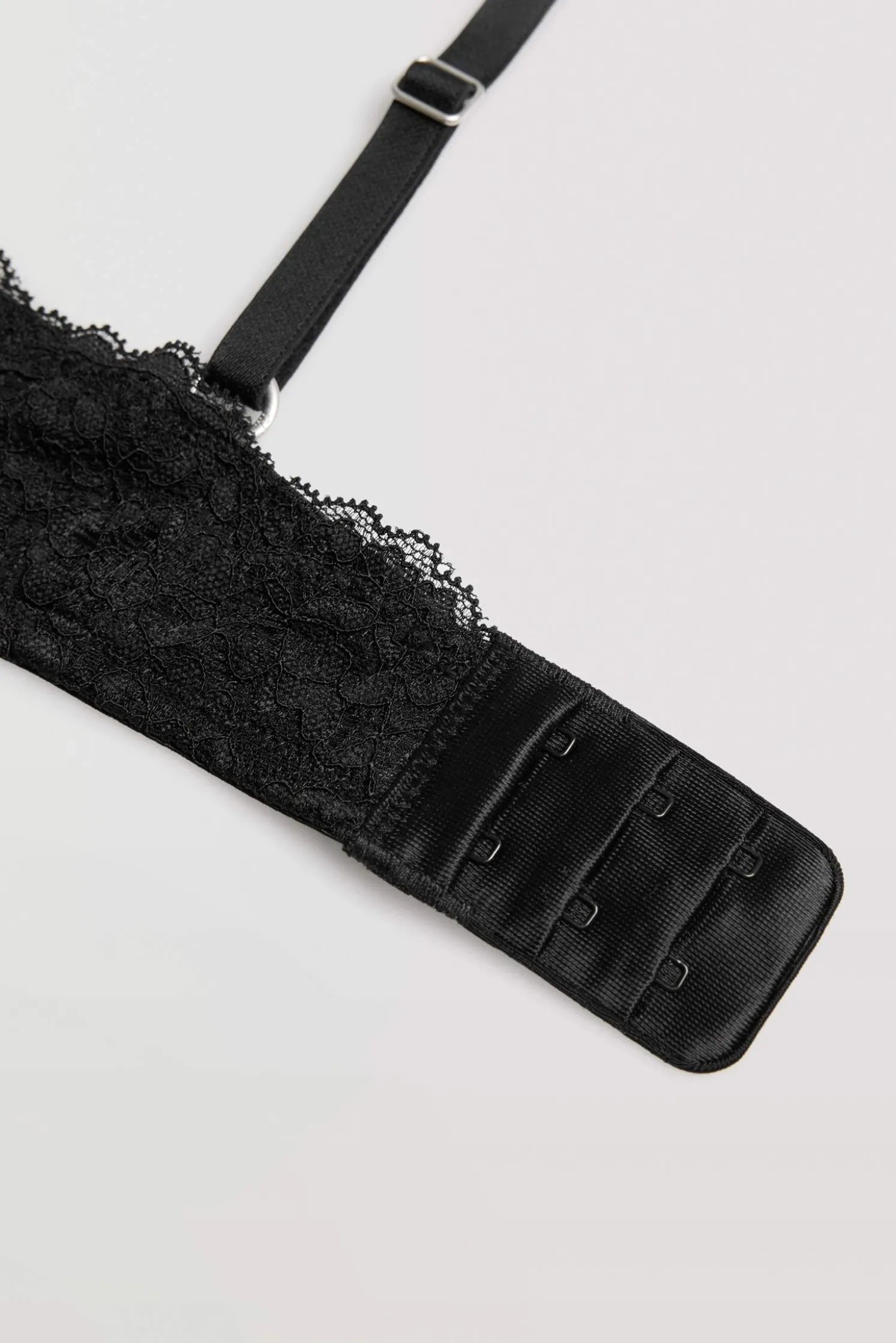 Sujetador push-up encaje negro