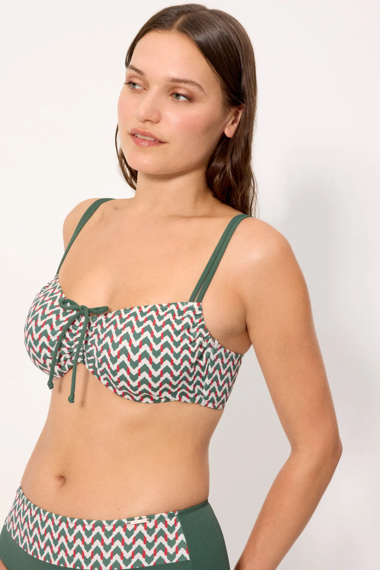Top bikini reductor micropiqué estampado verde botella copa D