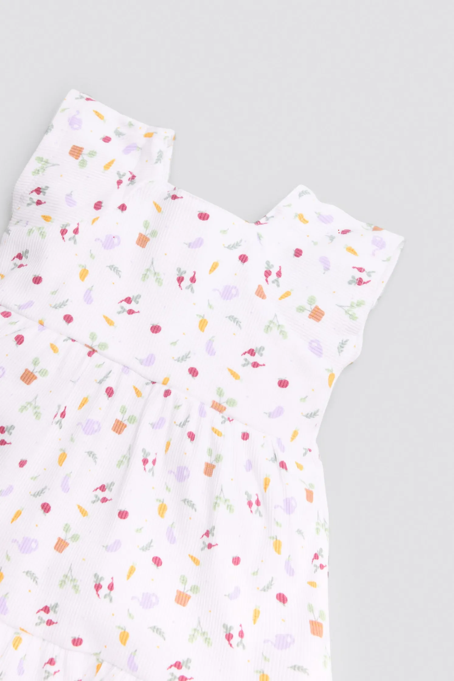 Vestido bebé sin mangas estampado verduras