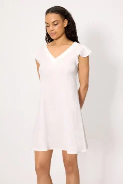 Vestido corto ligero blanco