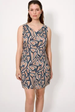 Vestido corto recto tirantes estampado