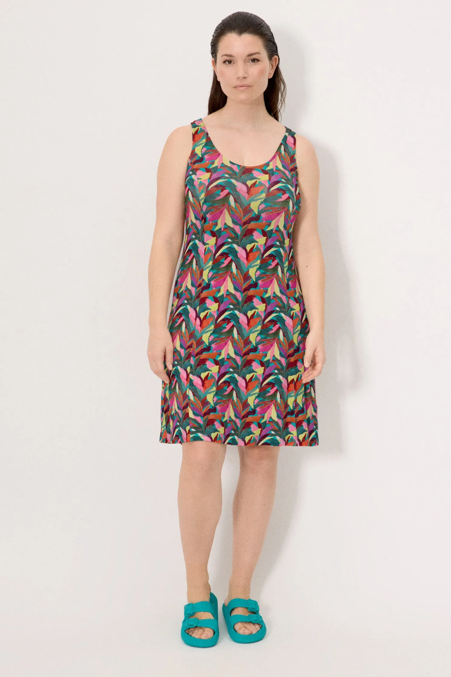 Vestido corto tirantes recto estampado