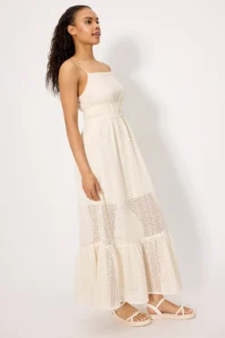 Vestido largo calado con forro interior marfil